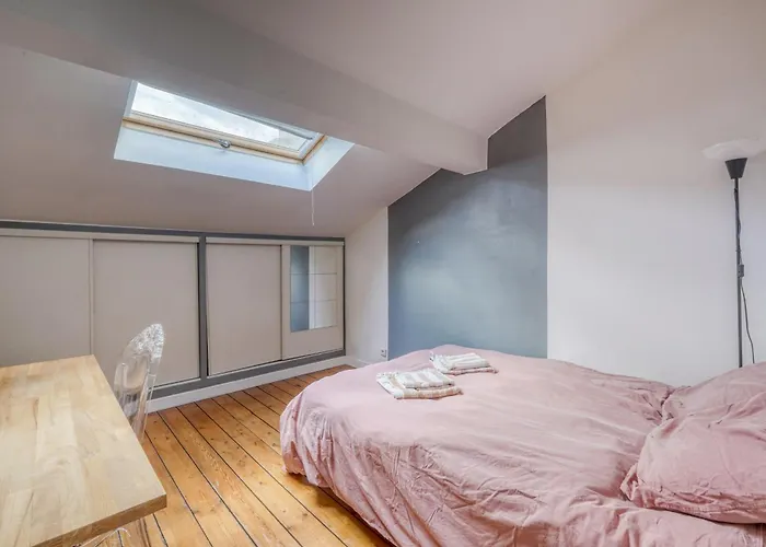 Spacious And Bright Haven Of Peace Bordeaux